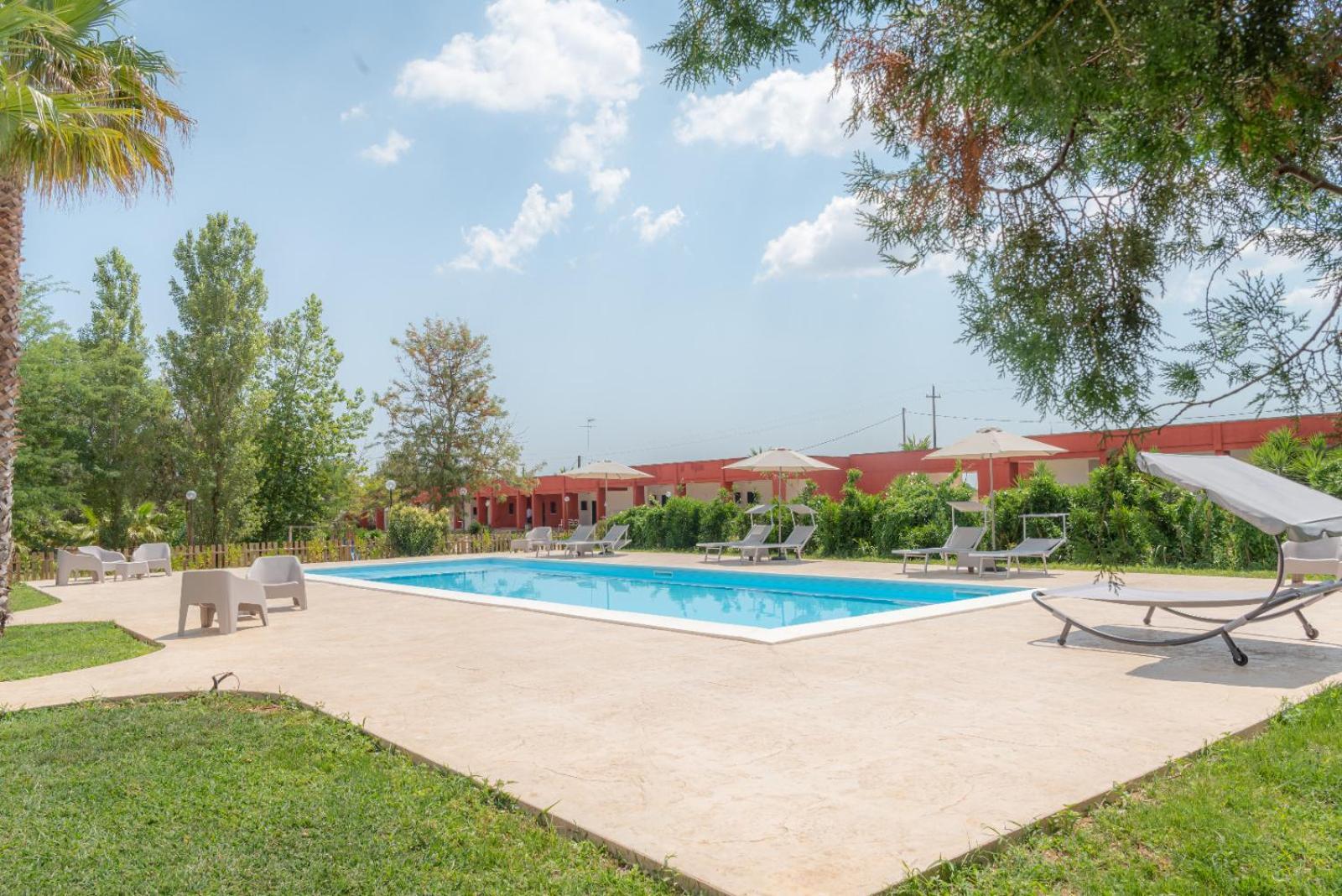 Hotel Le Muse Carpignano Salentino Zewnętrze zdjęcie