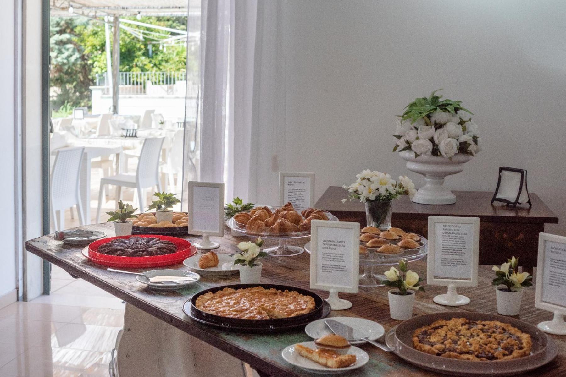 Hotel Le Muse Carpignano Salentino Zewnętrze zdjęcie